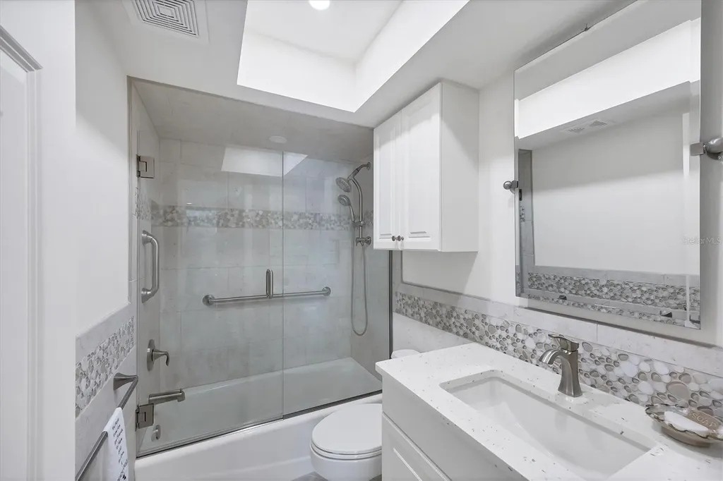 2810 N Beach Road Englewood FL 34223