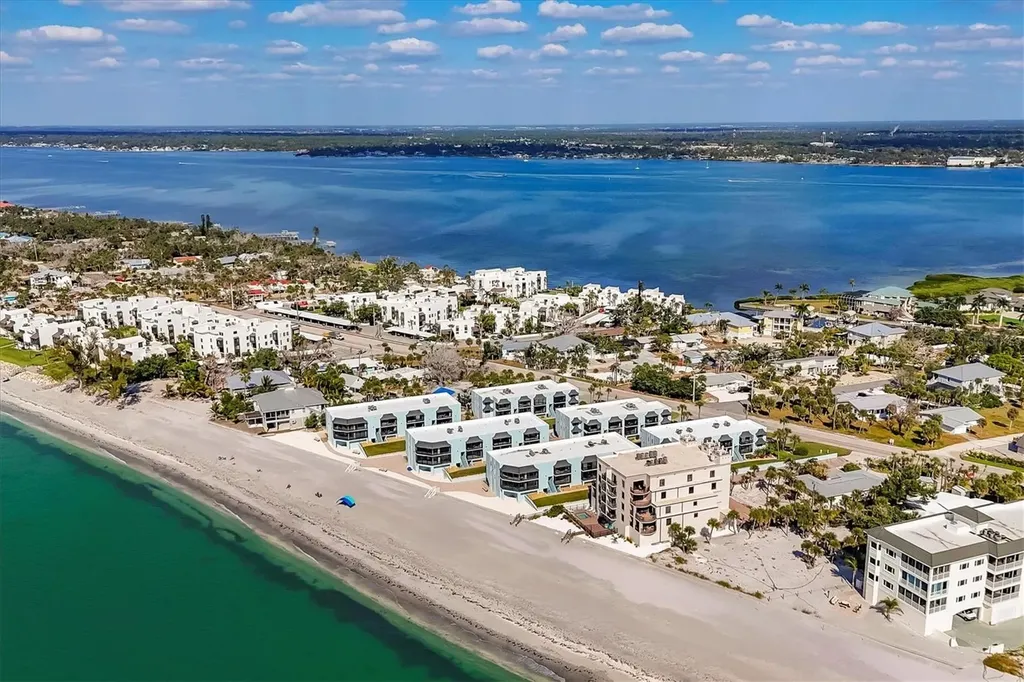 2810 N Beach Road Englewood FL 34223