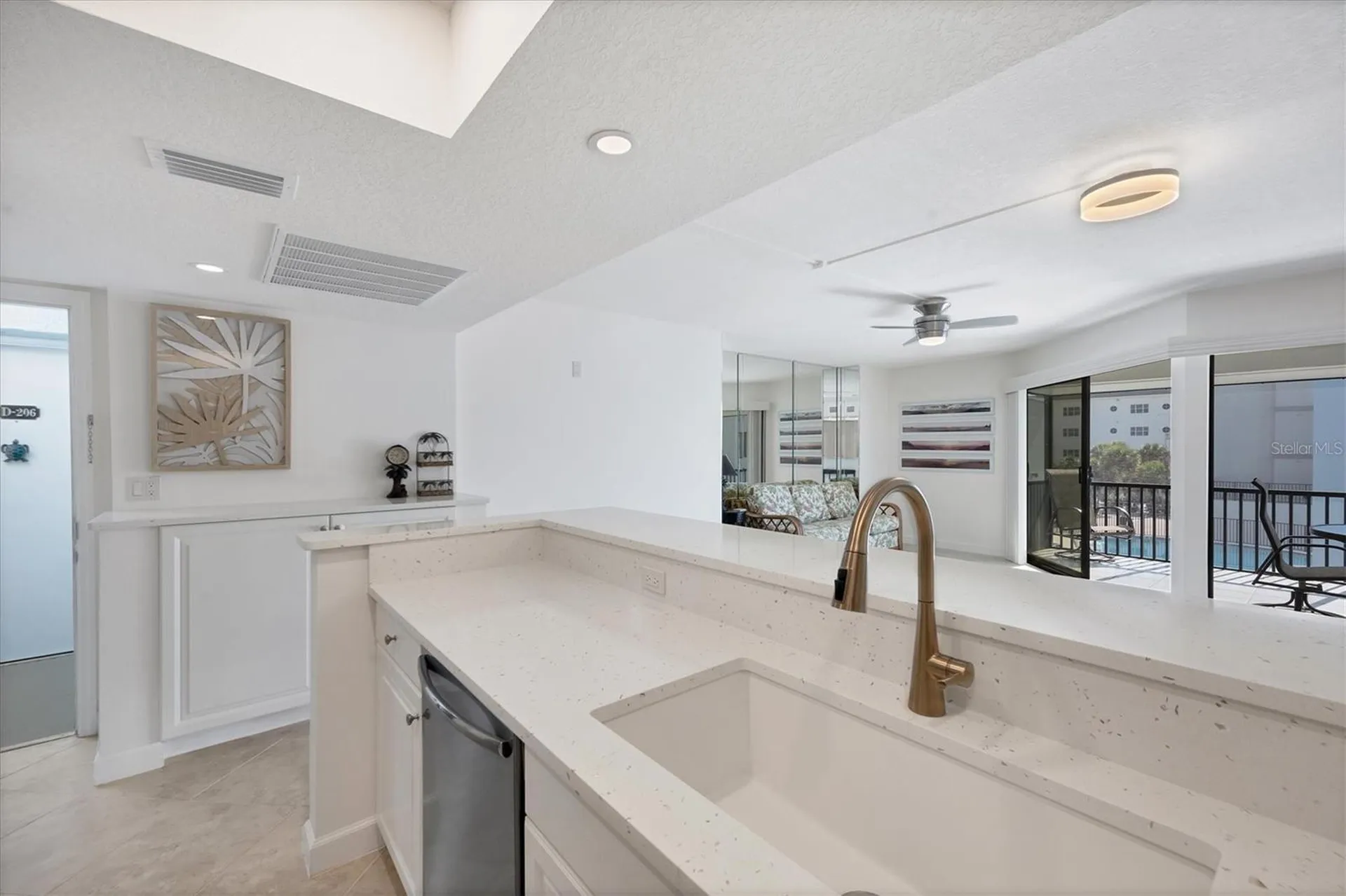2810 N Beach Road Englewood FL 34223