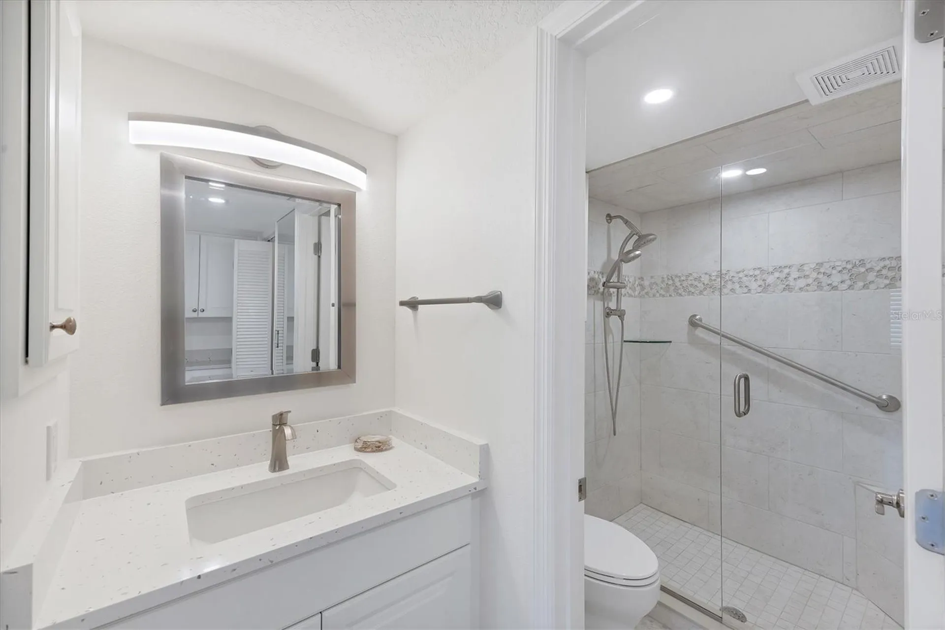 2810 N Beach Road Englewood FL 34223