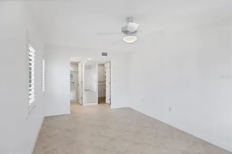 2810 N Beach Road Englewood FL 34223