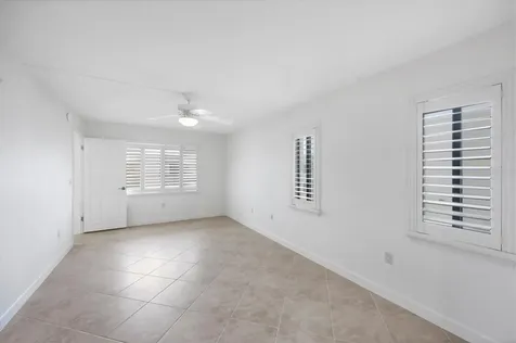 2810 N Beach Road Englewood FL 34223