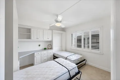2810 N Beach Road Englewood FL 34223