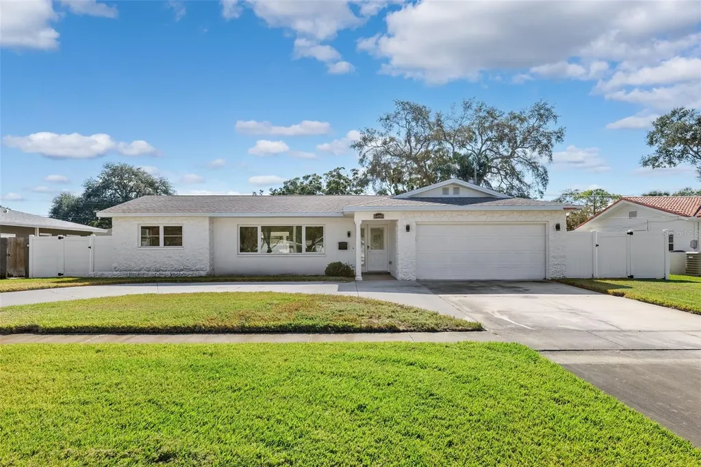 6488 30th Avenue N St Petersburg FL 33710