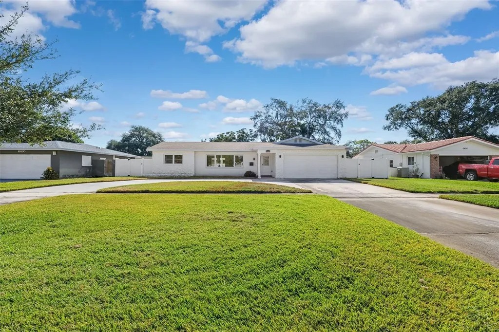 6488 30th Avenue N St Petersburg FL 33710