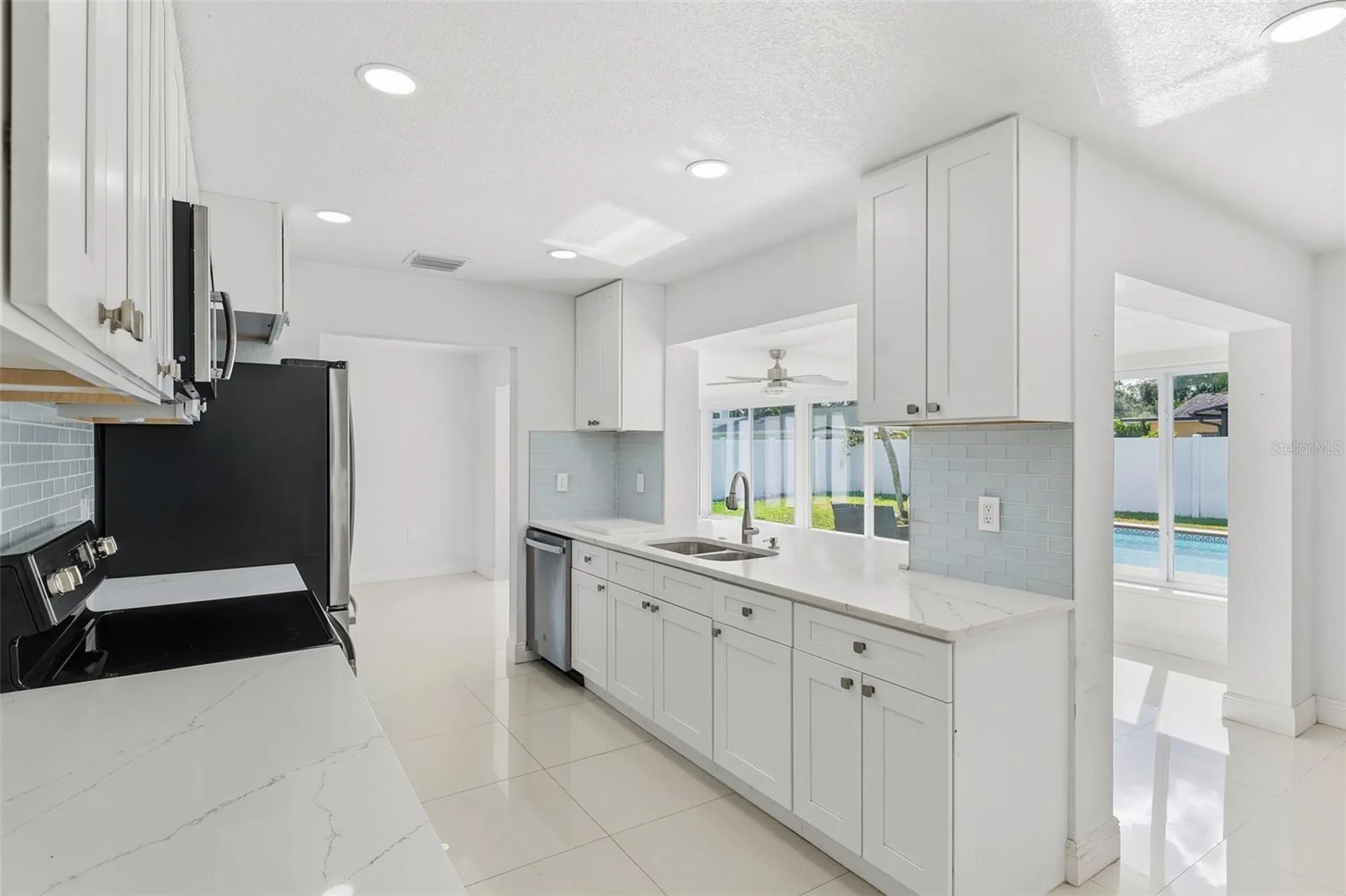 6488 30th Avenue N St Petersburg FL 33710