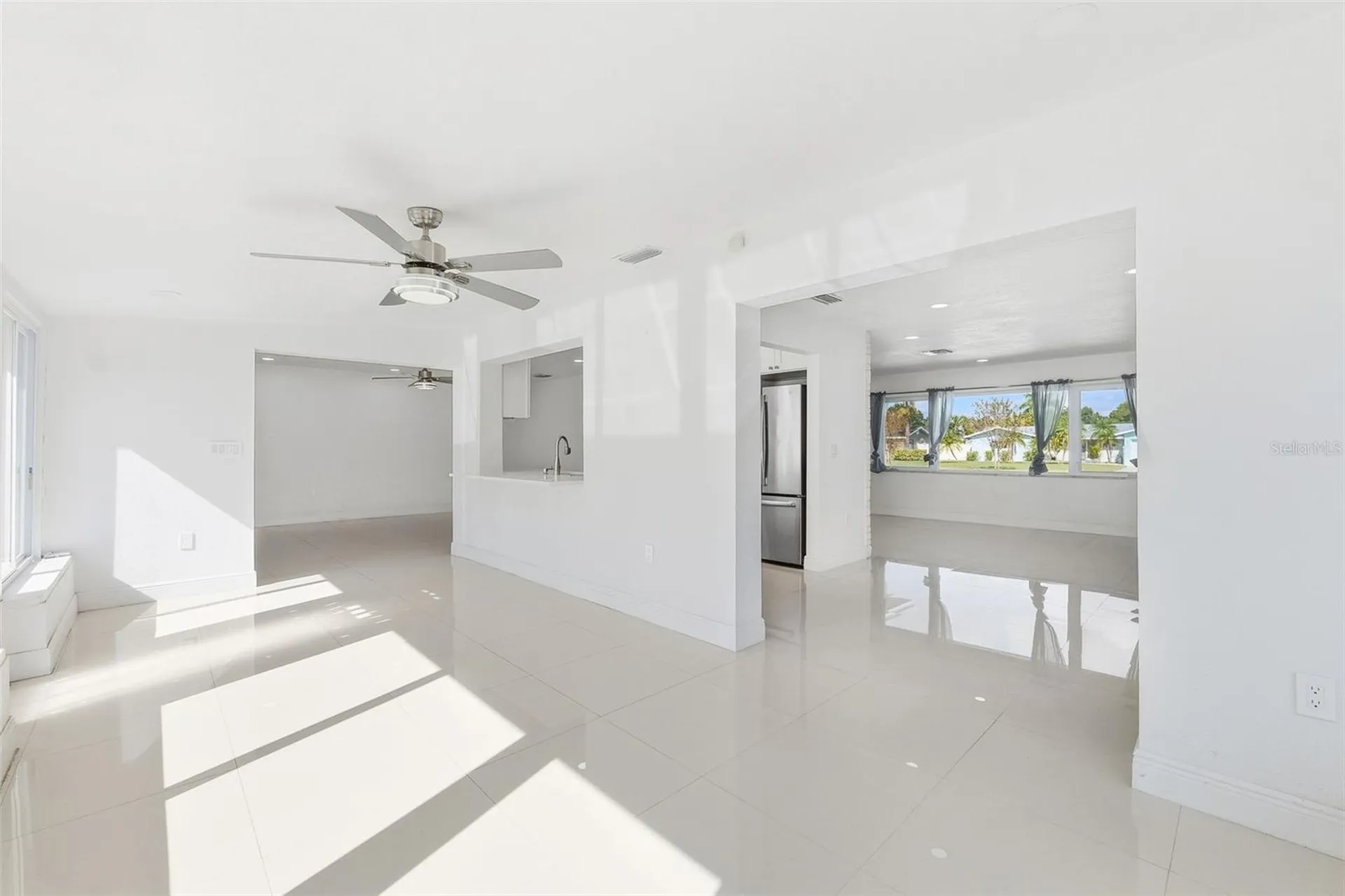 6488 30th Avenue N St Petersburg FL 33710