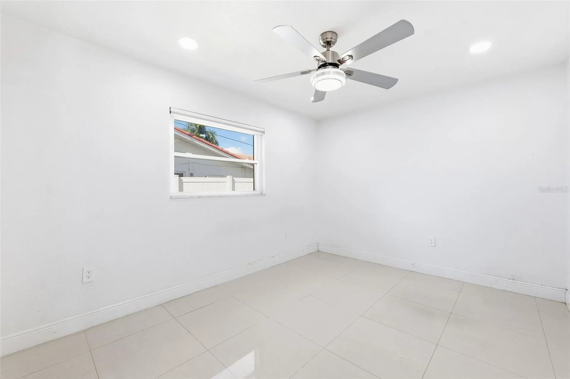 6488 30th Avenue N St Petersburg FL 33710