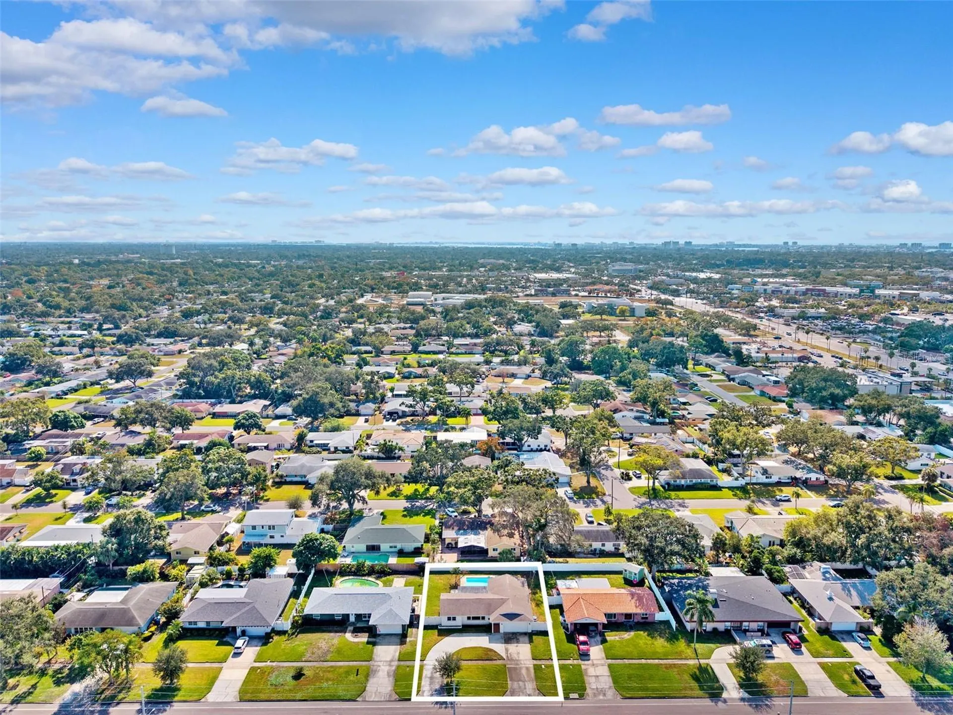 6488 30th Avenue N St Petersburg FL 33710