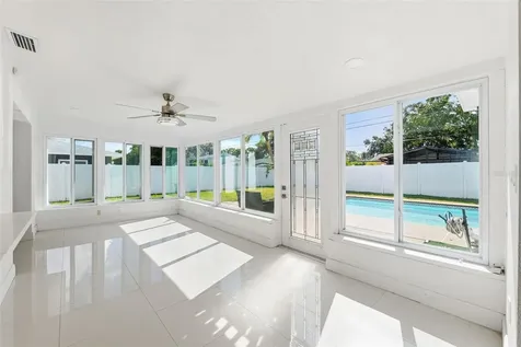 6488 30th Avenue N St Petersburg FL 33710