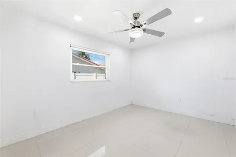 6488 30th Avenue N St Petersburg FL 33710