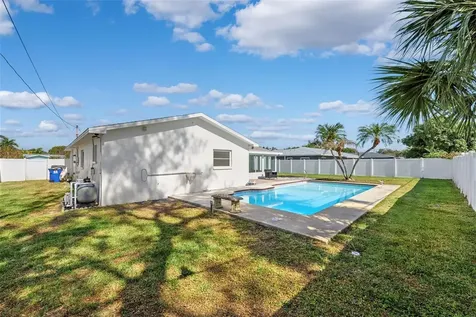 6488 30th Avenue N St Petersburg FL 33710