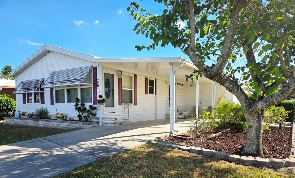 5316 53rd Avenue E Bradenton FL 34203