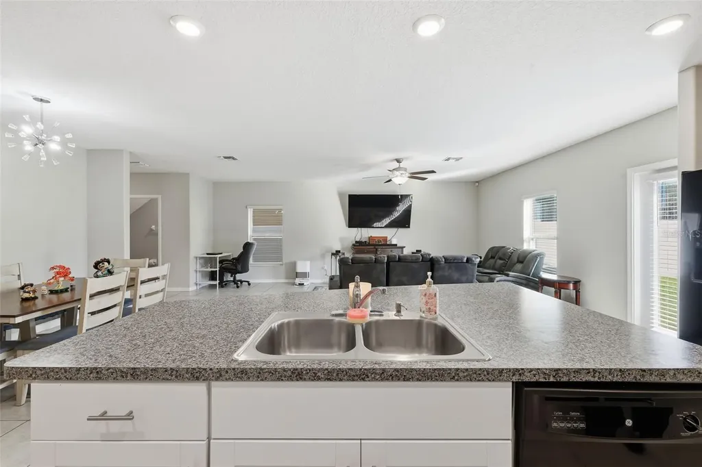 2007 Sea Salt Court Ruskin FL 33570