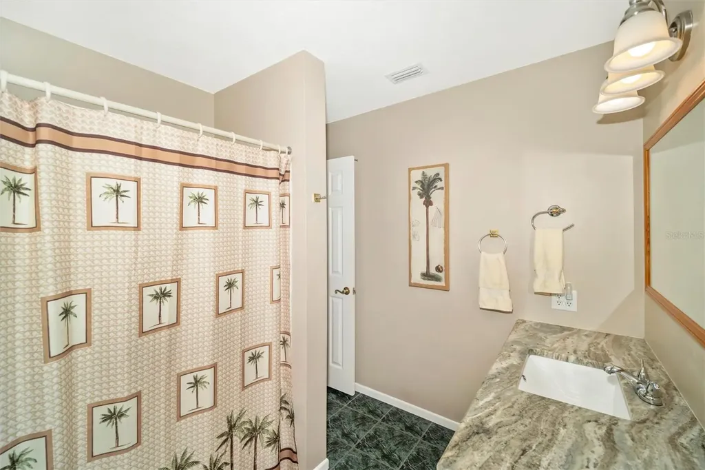5206 18th Avenue E Bradenton FL 34208