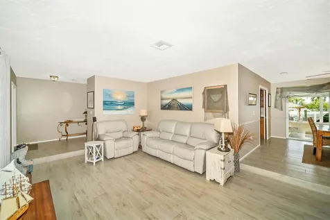 5206 18th Avenue E Bradenton FL 34208