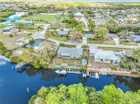 5206 18th Avenue E Bradenton FL 34208