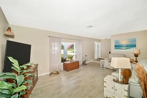 5206 18th Avenue E Bradenton FL 34208