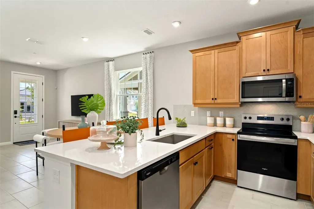 9860 Walkway Drive Orlando FL 32832