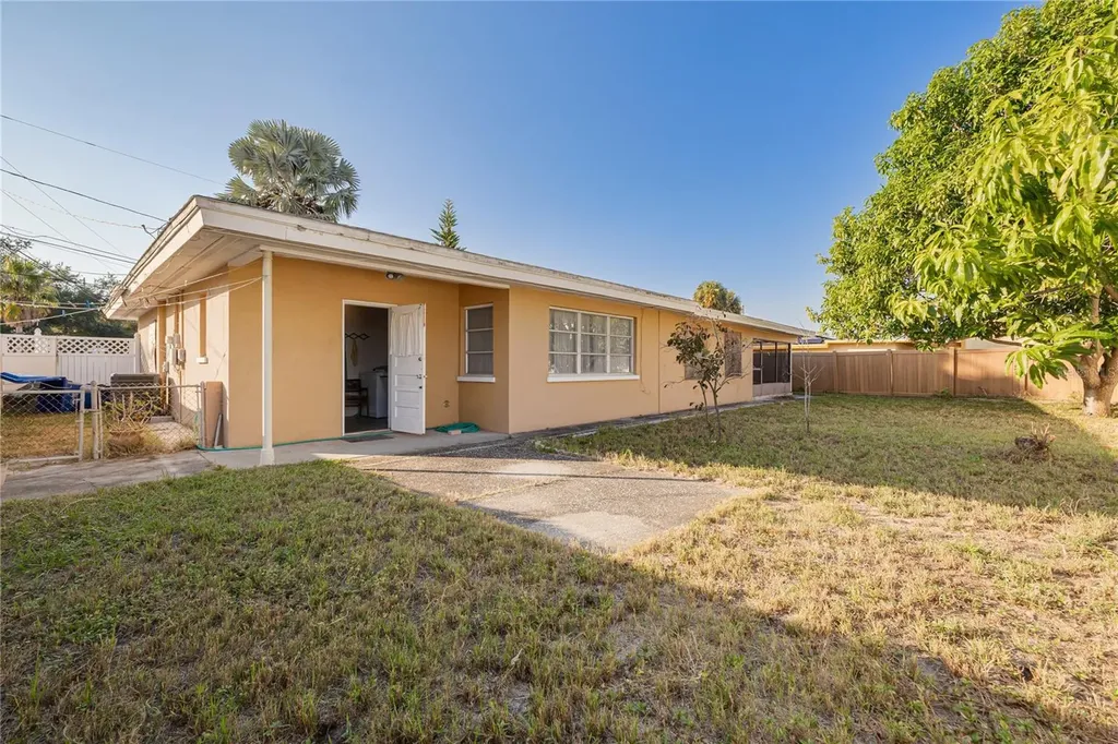 1715 S Jefferson Avenue Largo FL 33770