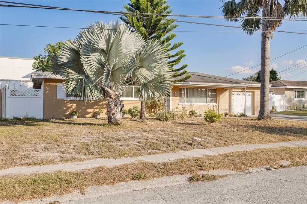 1715 S Jefferson Avenue Largo FL 33770