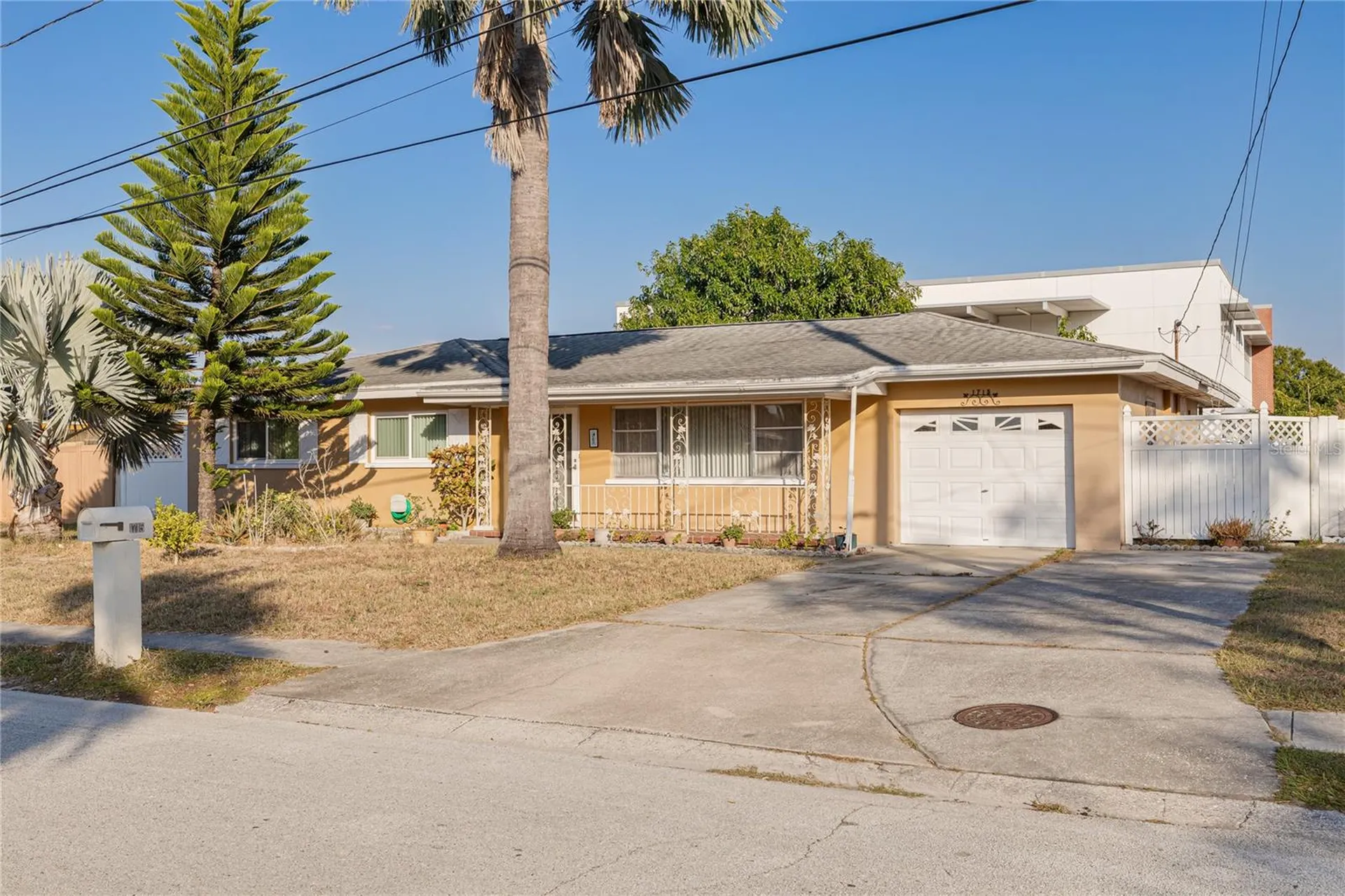 1715 S Jefferson Avenue Largo FL 33770