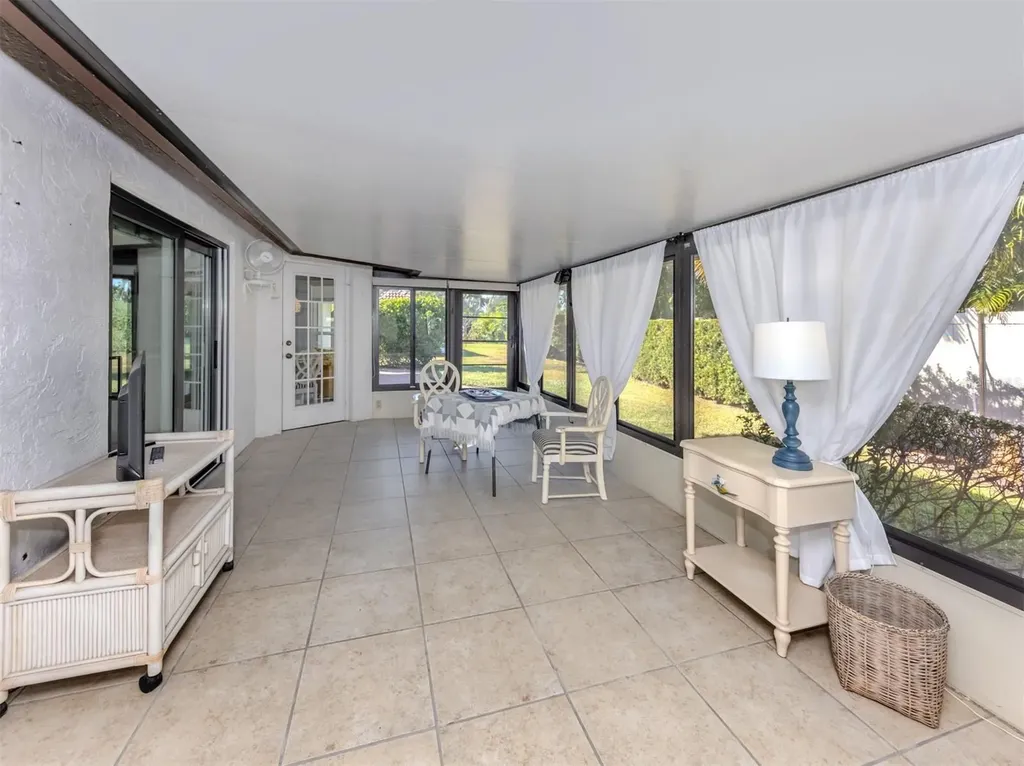 264 Laurel Hollow Drive Nokomis FL 34275