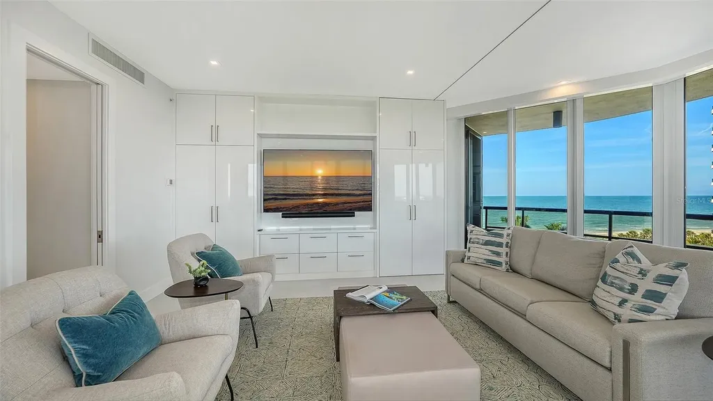 415 L Ambiance Drive Longboat Key FL 34228