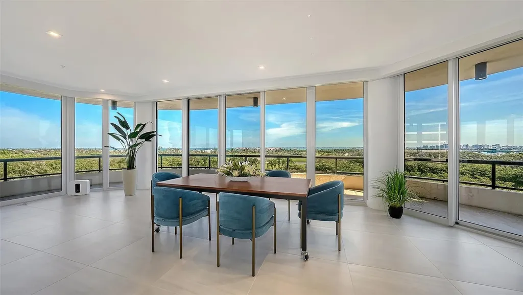 415 L Ambiance Drive Longboat Key FL 34228