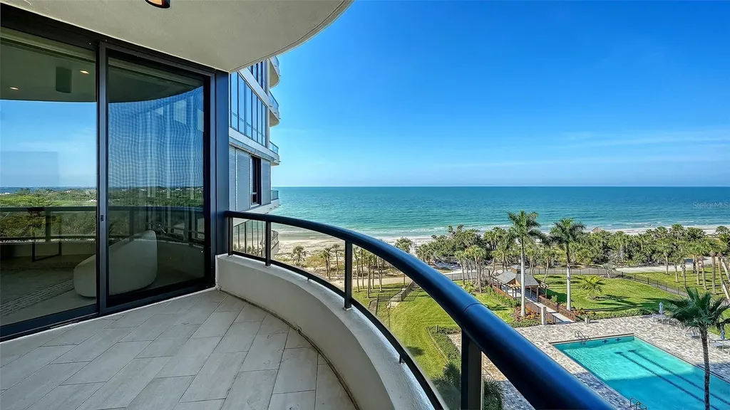 415 L Ambiance Drive Longboat Key FL 34228