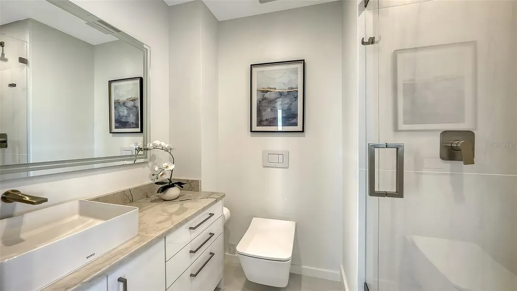 415 L Ambiance Drive Longboat Key FL 34228