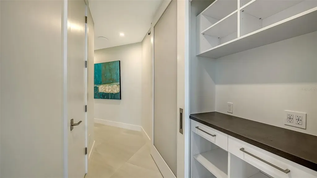 415 L Ambiance Drive Longboat Key FL 34228