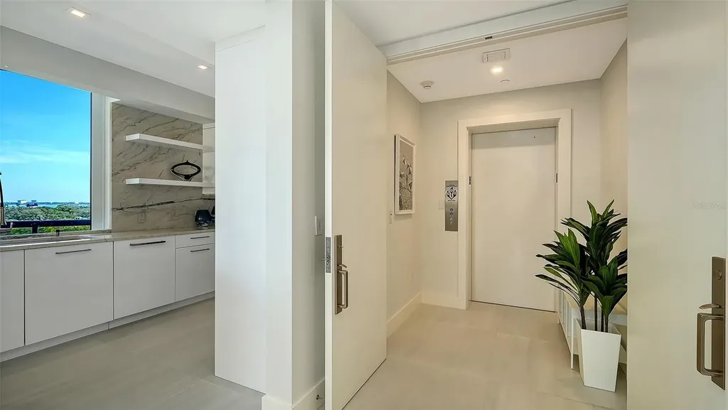 415 L Ambiance Drive Longboat Key FL 34228
