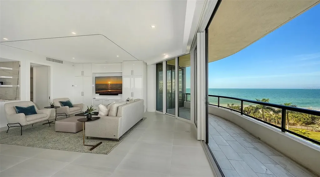 415 L Ambiance Drive Longboat Key FL 34228