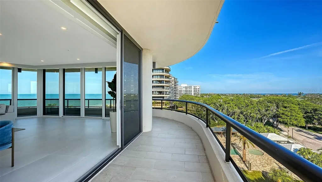 415 L Ambiance Drive Longboat Key FL 34228