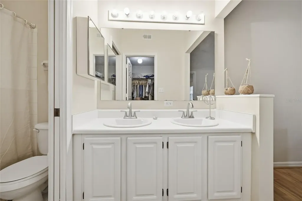 10000 SW 52nd Avenue Gainesville FL 32608