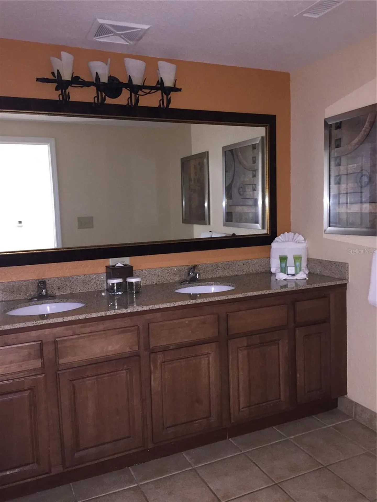 12556 Floridays Resort Drive Orlando FL 32821