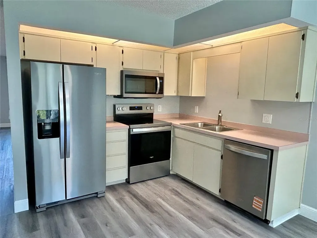 2294 Belgian Lane Clearwater FL 33763