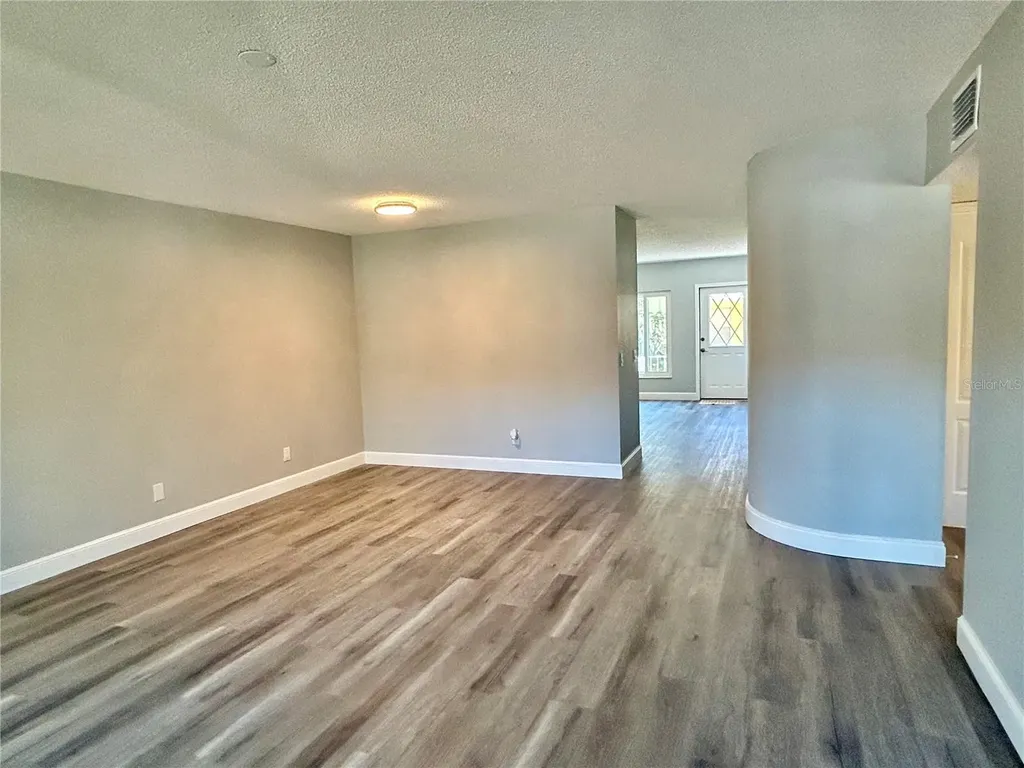 2294 Belgian Lane Clearwater FL 33763