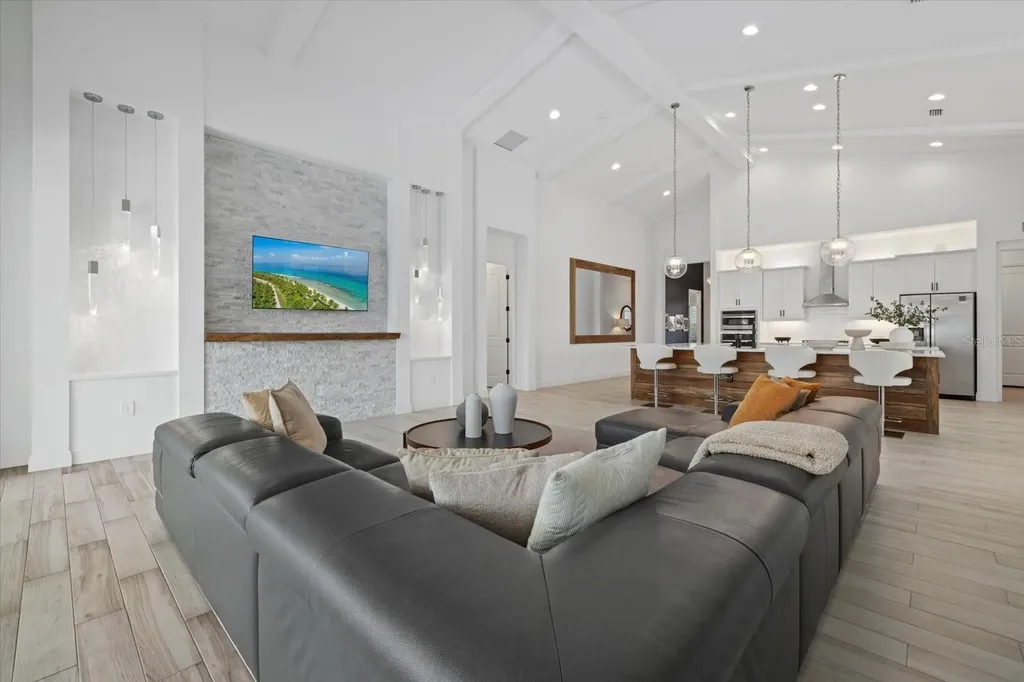 745 Tailwind Place Sarasota FL 34240