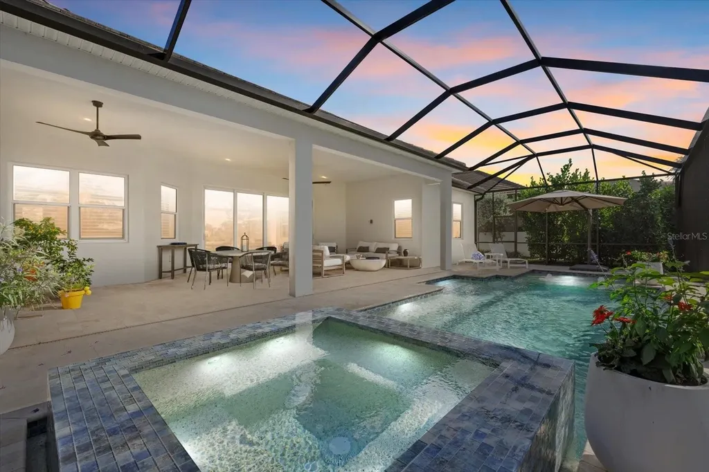 745 Tailwind Place Sarasota FL 34240