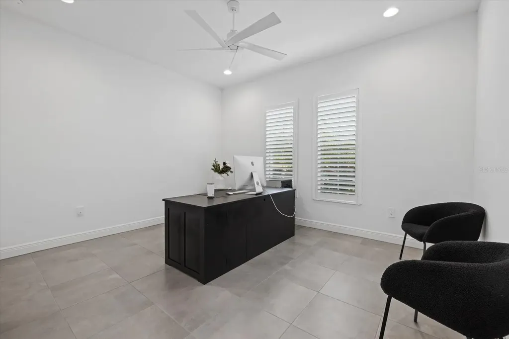 745 Tailwind Place Sarasota FL 34240