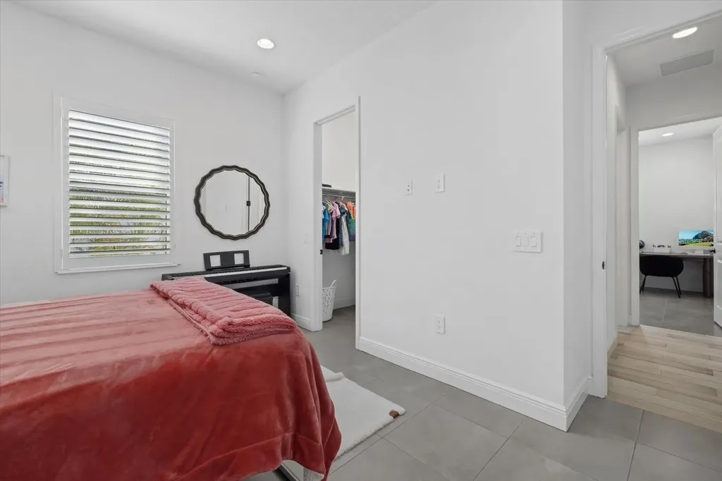 745 Tailwind Place Sarasota FL 34240