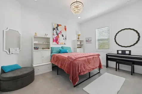 745 Tailwind Place Sarasota FL 34240