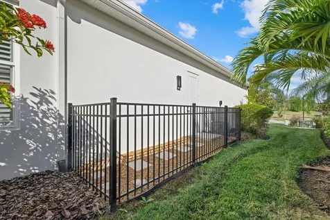 745 Tailwind Place Sarasota FL 34240