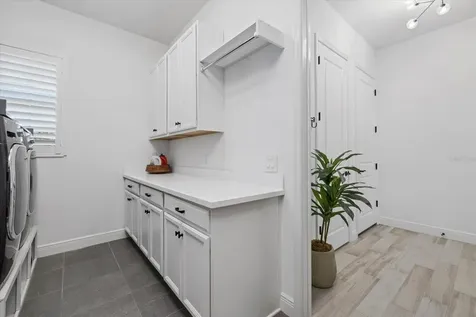 745 Tailwind Place Sarasota FL 34240