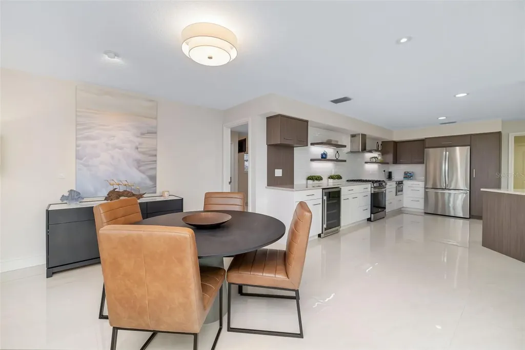 480 Cleveland Drive Sarasota FL 34236