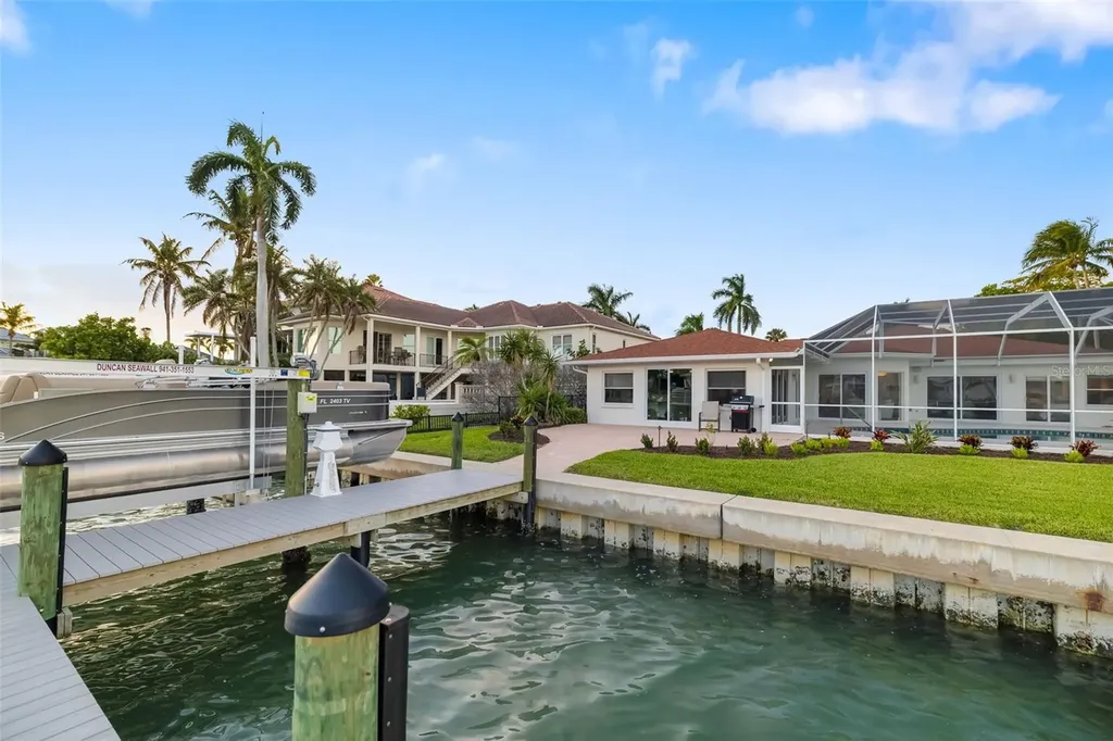 480 Cleveland Drive Sarasota FL 34236
