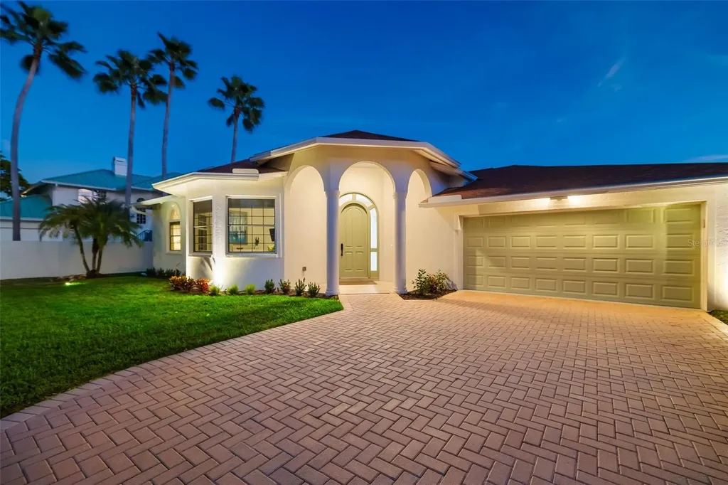 480 Cleveland Drive Sarasota FL 34236