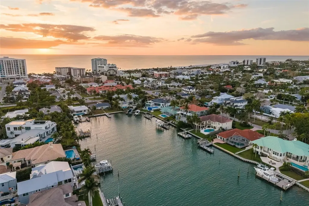 480 Cleveland Drive Sarasota FL 34236